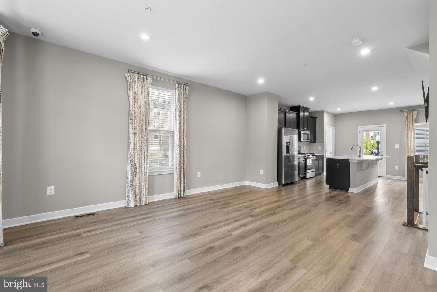 6100 Northwest Drive photo 8
