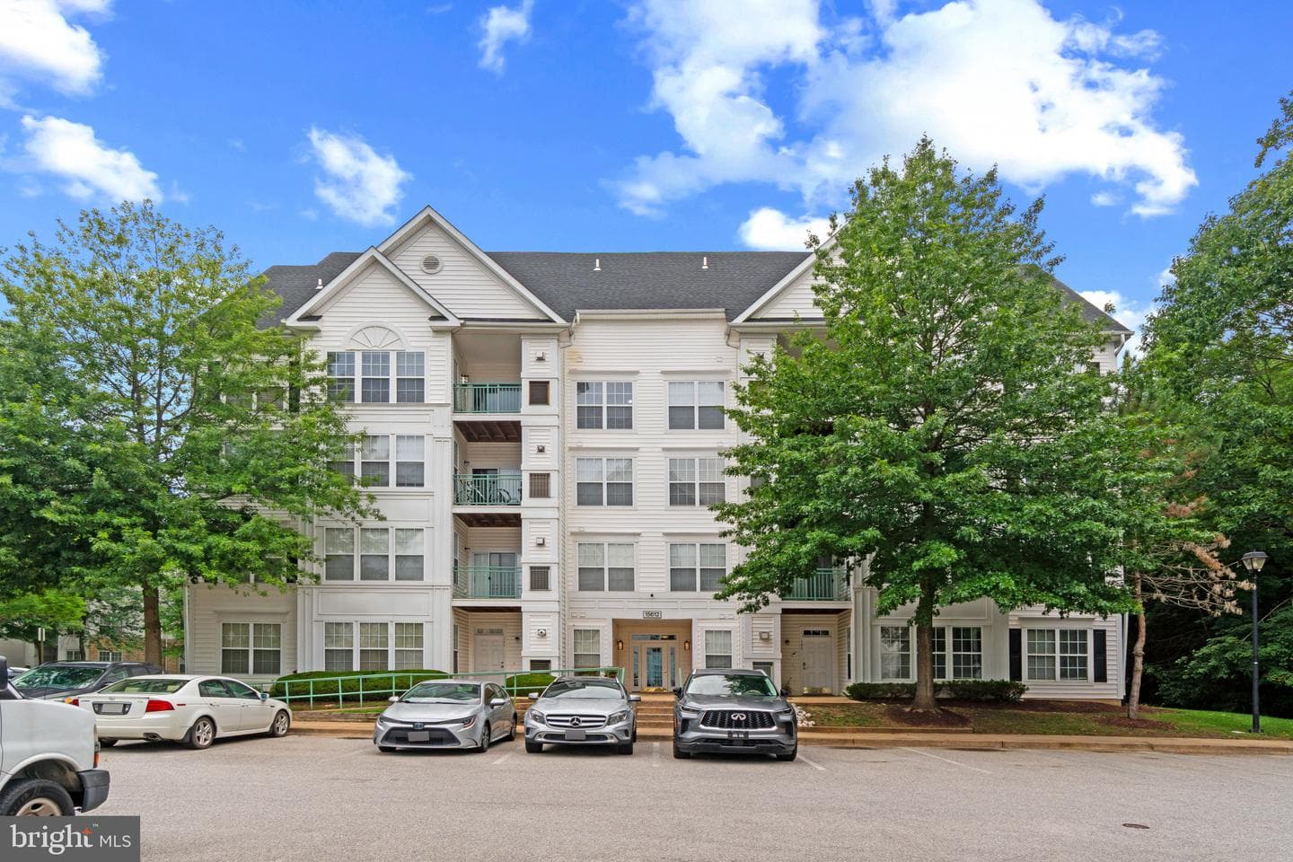 15612 Everglade Lane #401 photo 1