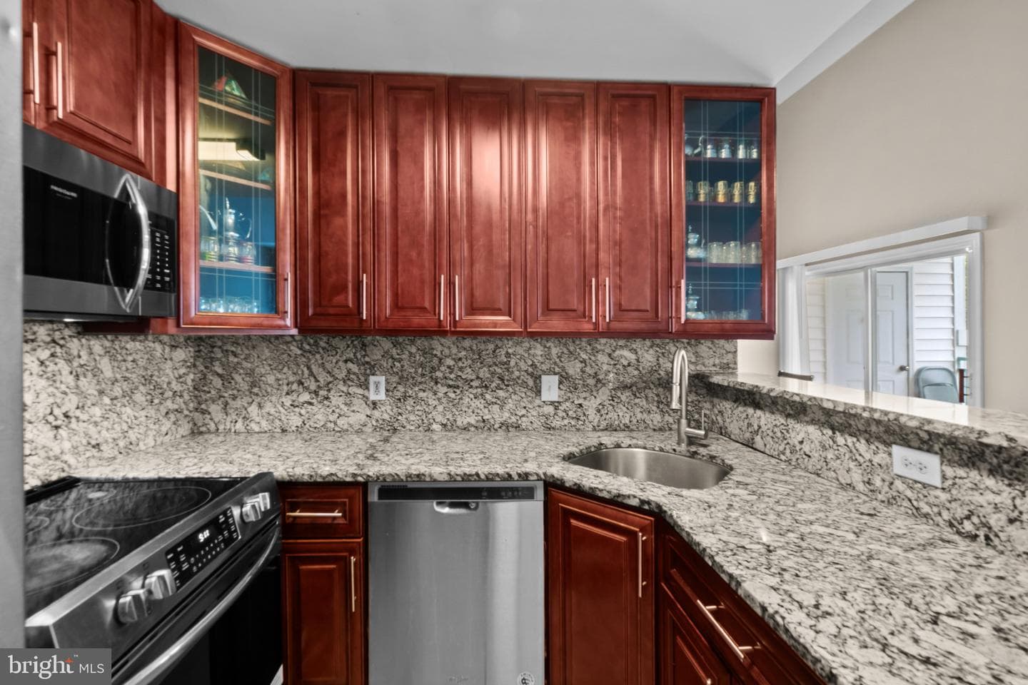 15612 Everglade Lane #401 photo 10