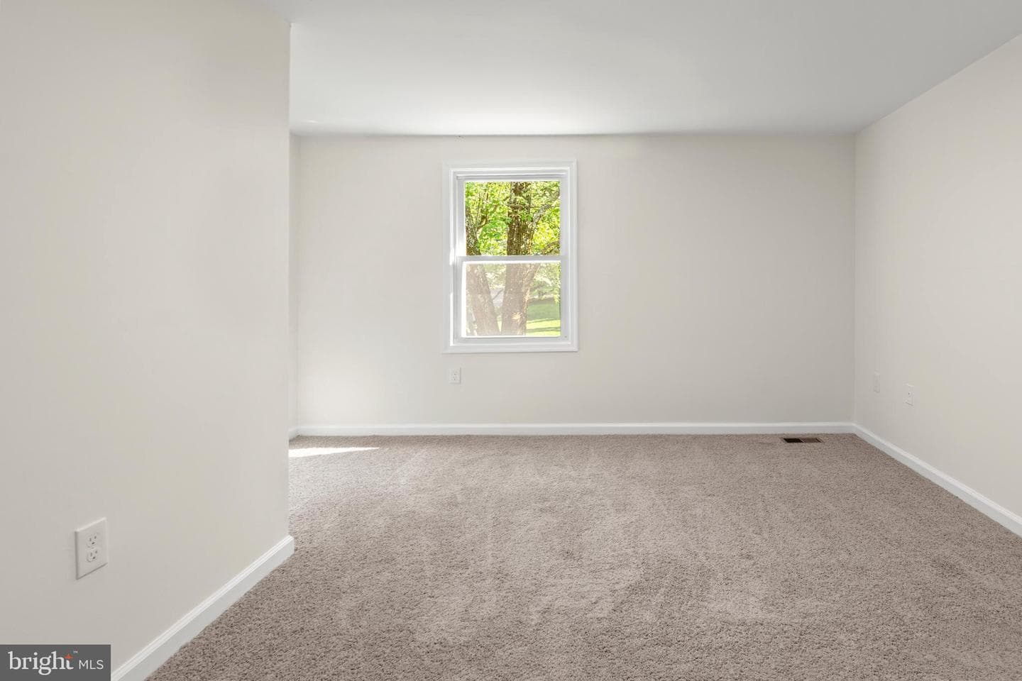 9417 Fairhaven Avenue photo 34