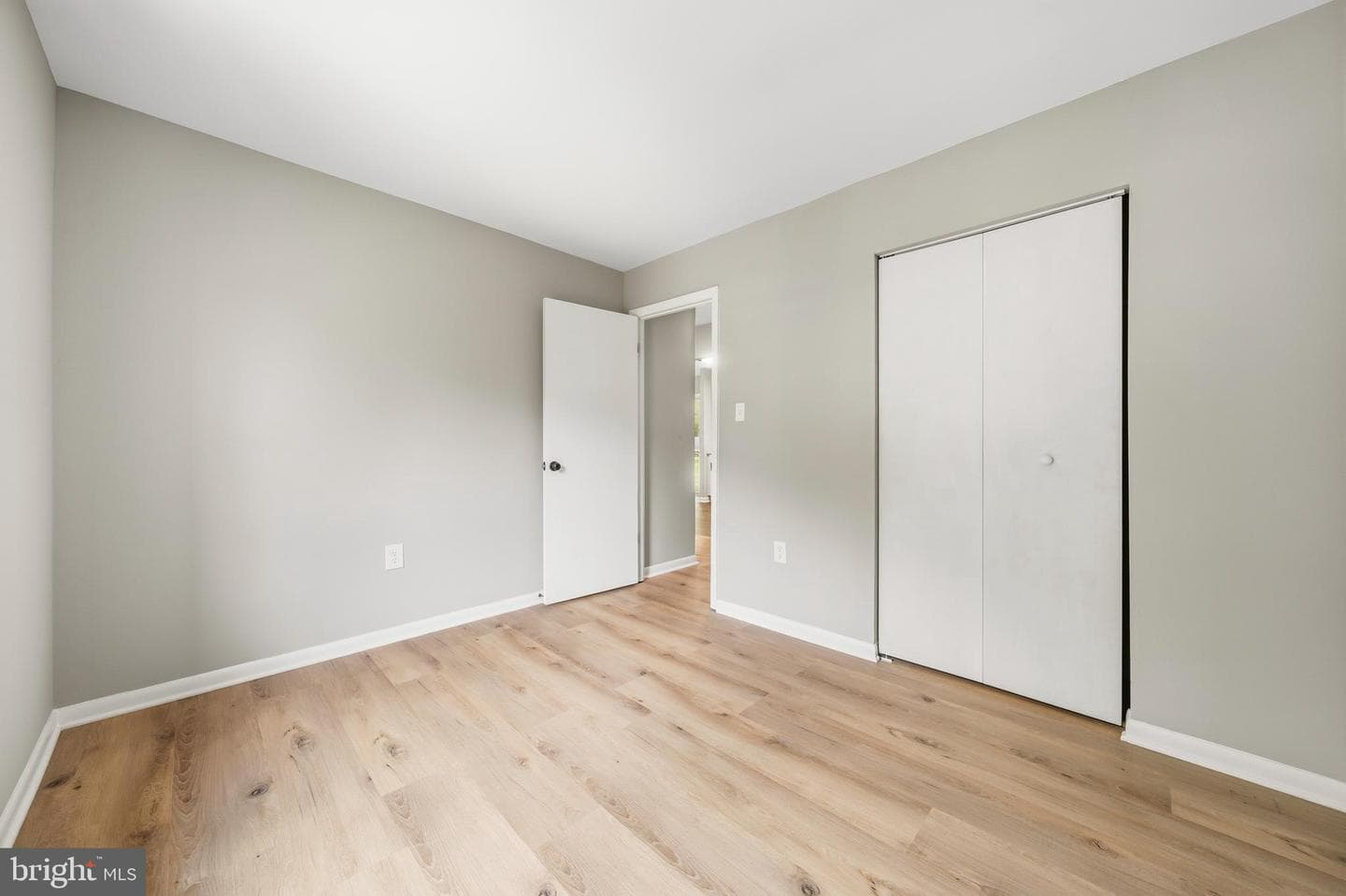4801 Iverson Place photo 14