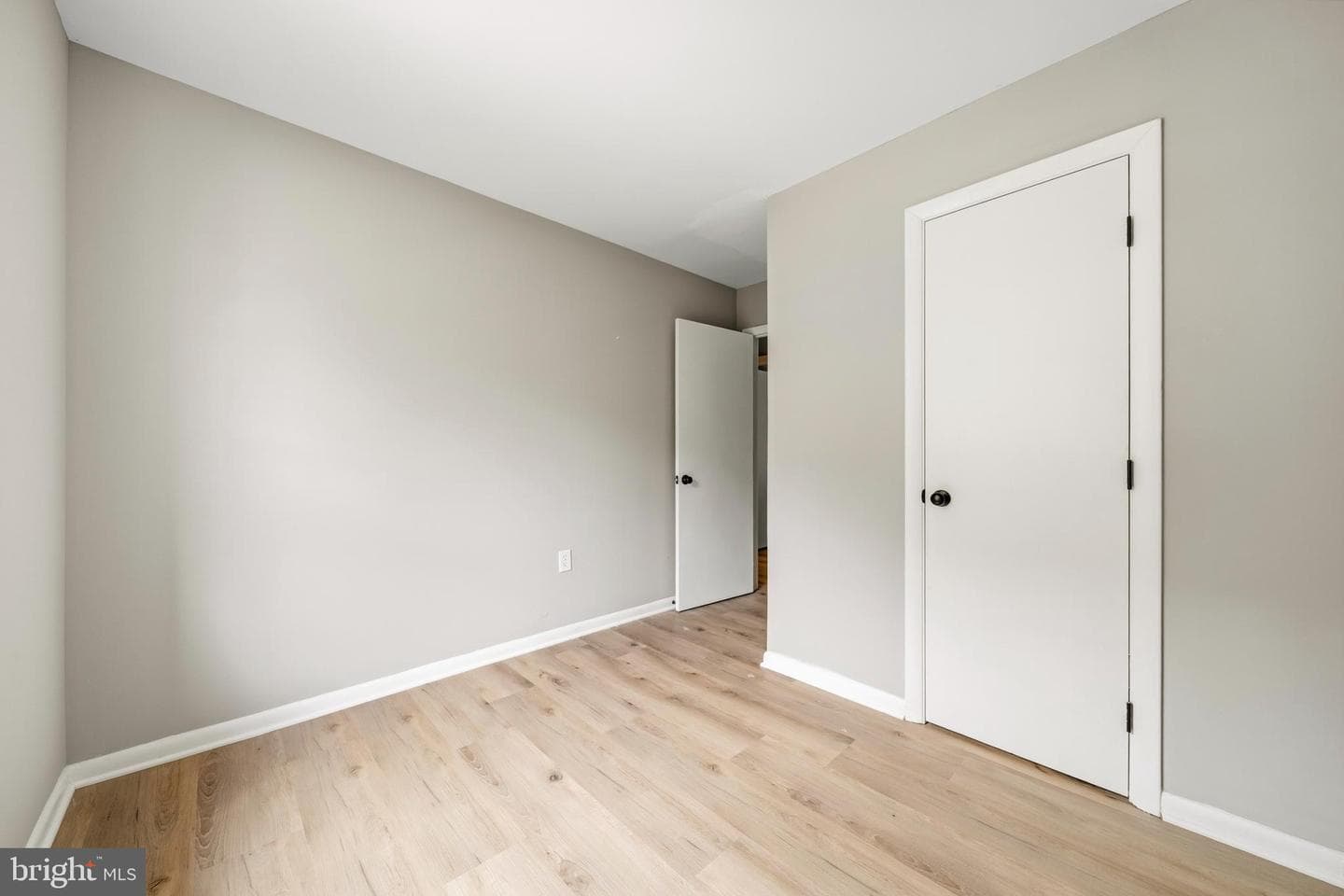 4801 Iverson Place photo 19
