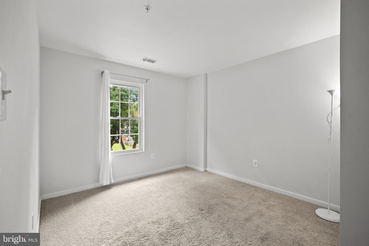 1020 West Court #10 photo 13