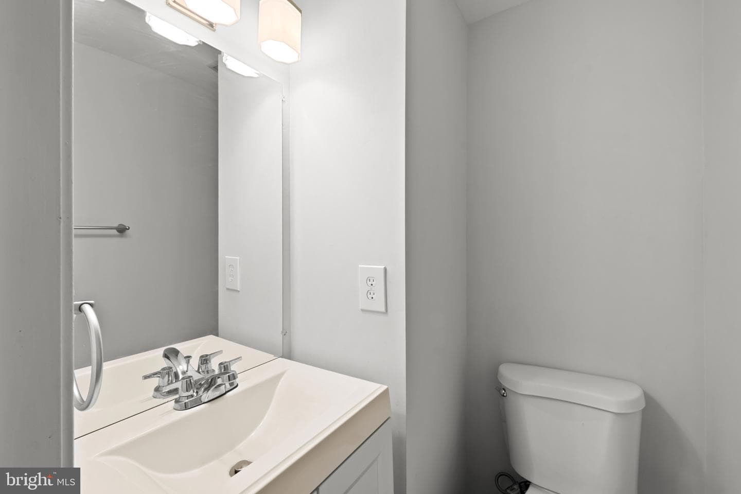 1020 West Court #10 photo 17