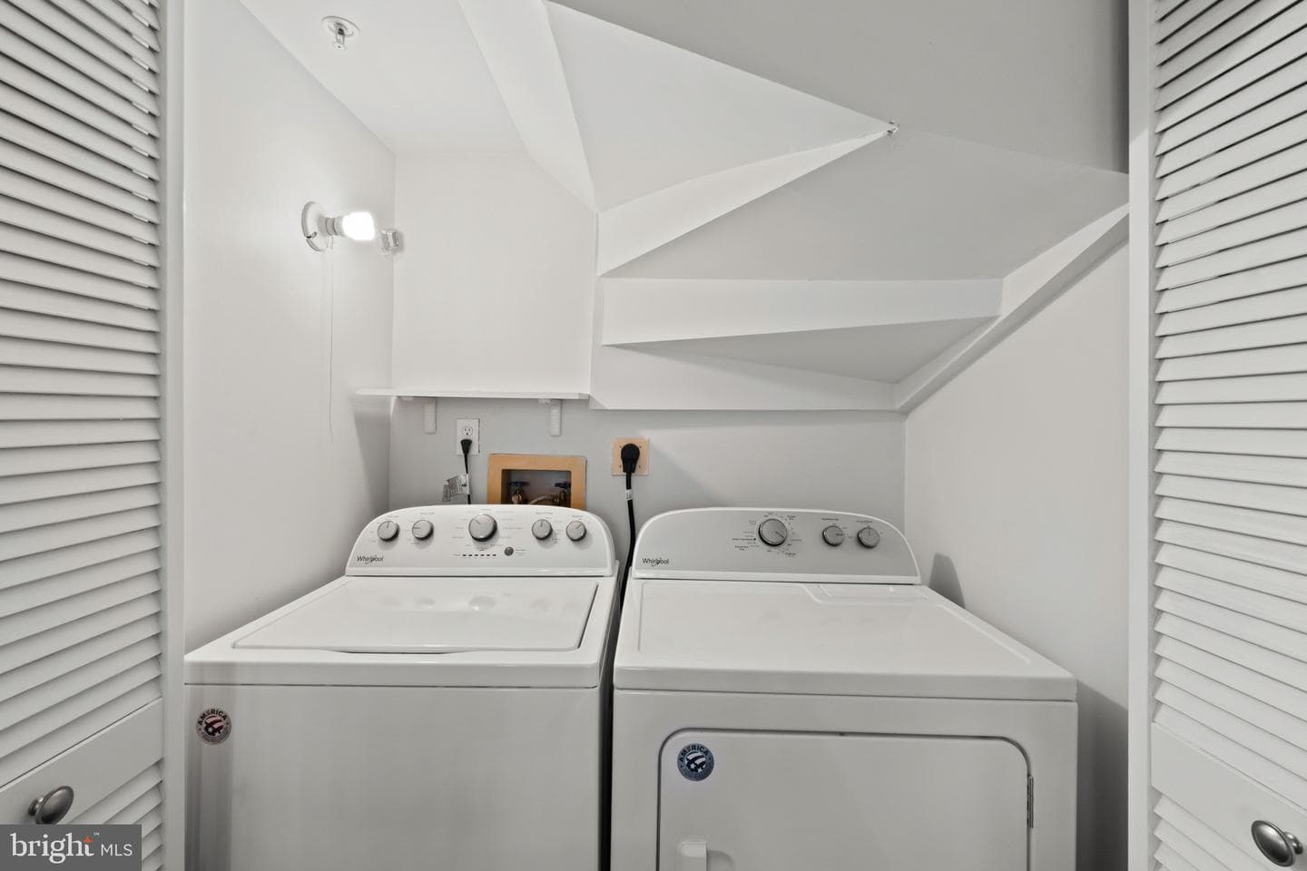 1020 West Court #10 photo 18