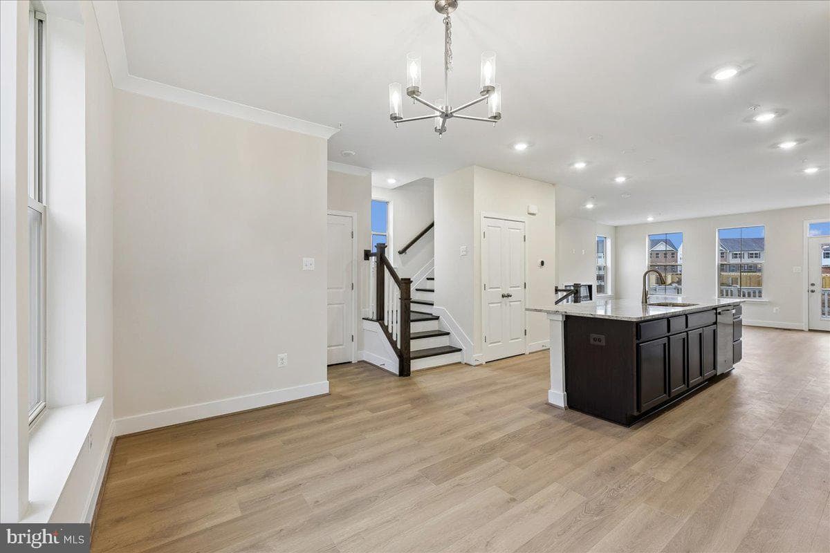 16608 Breezeway Alley photo 10