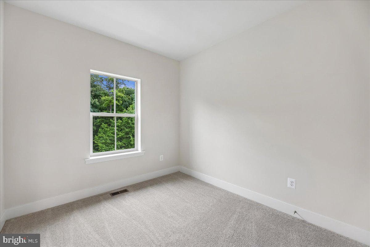 16608 Breezeway Alley photo 18