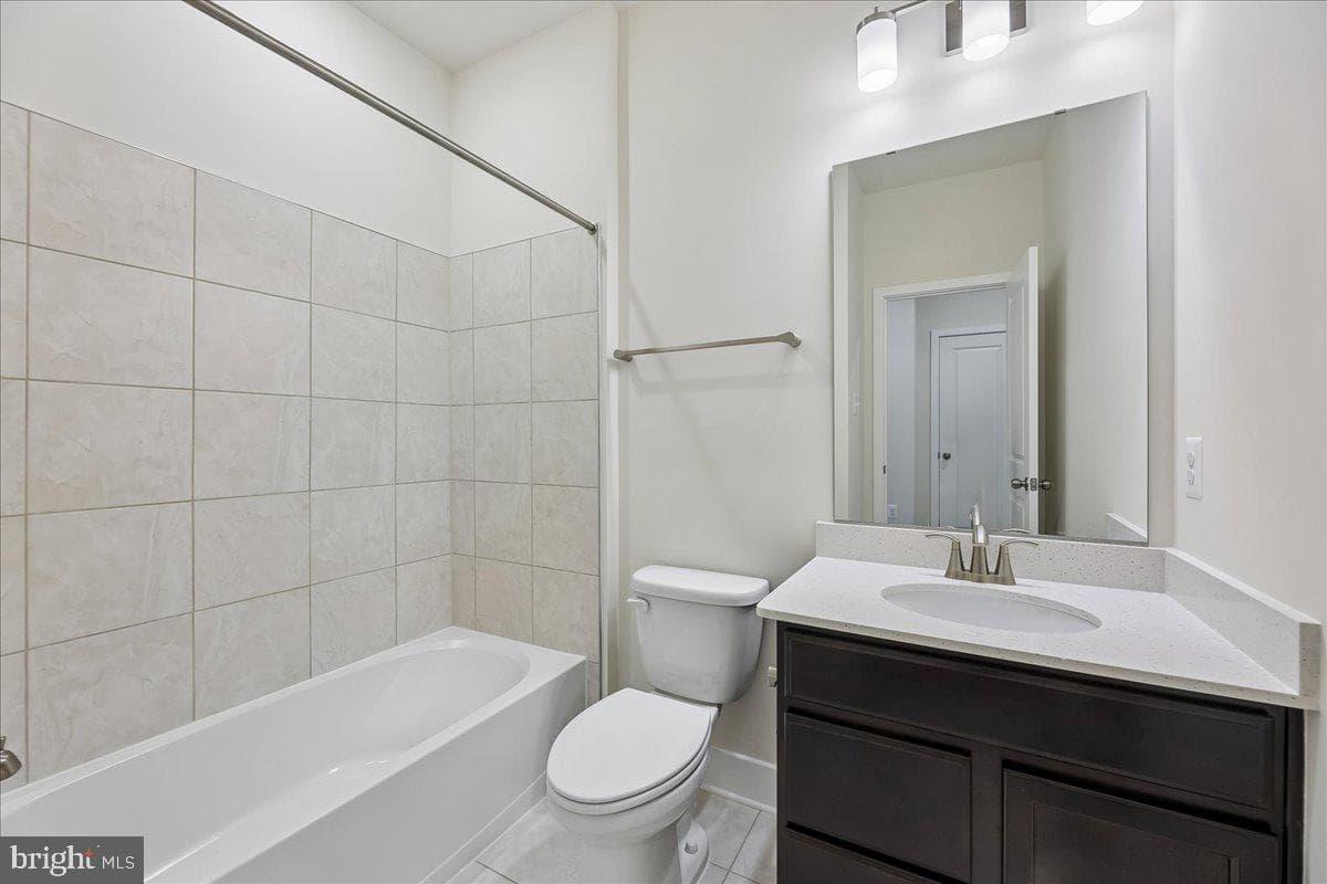 16608 Breezeway Alley photo 19