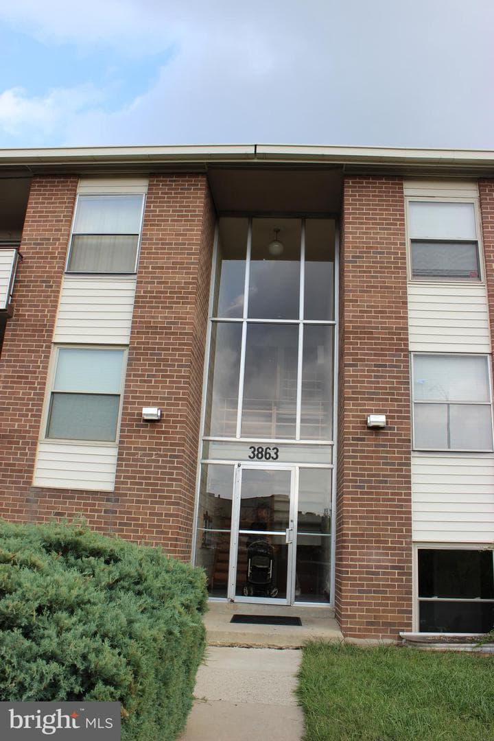 3863 Saint Barnabas Road #t2, Suitland