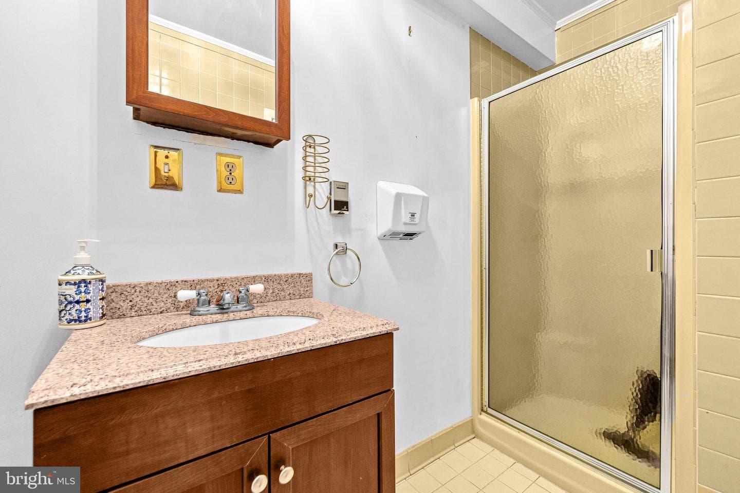 3625 Tyrol Drive photo 8