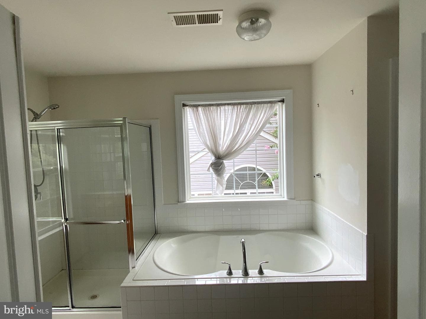 5202 Trotters Glen Drive photo 35