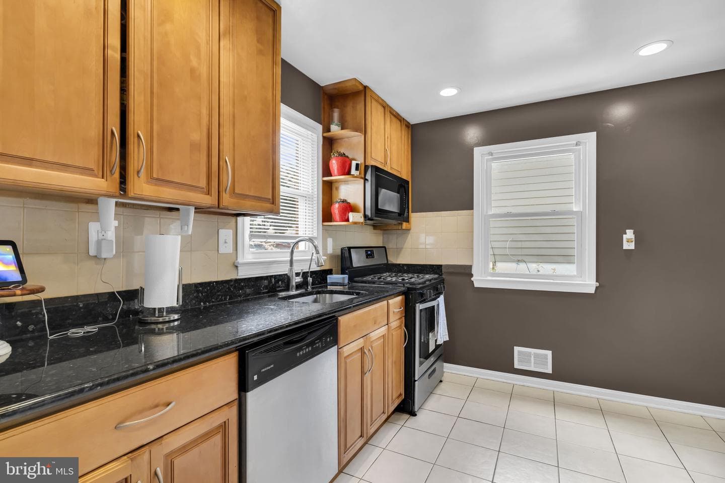 4808 Lexington Avenue photo 8