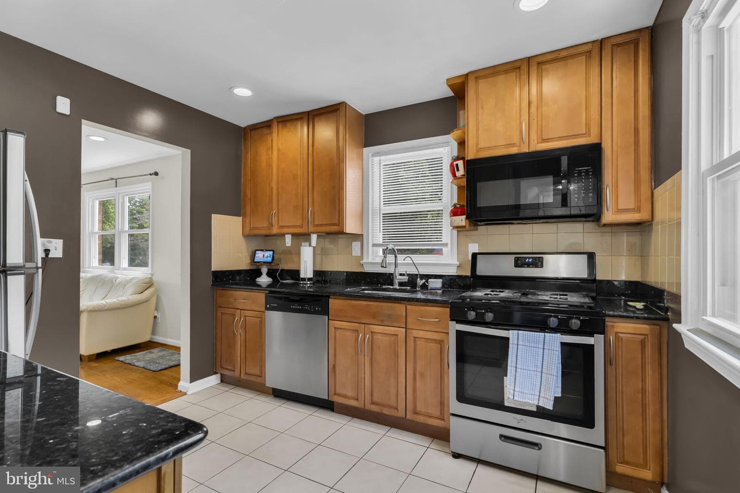4808 Lexington Avenue photo 9