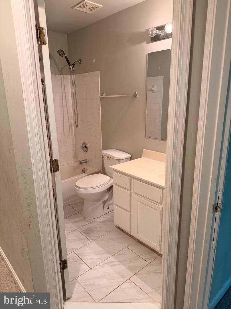 13006 Marlton Center Drive photo 18