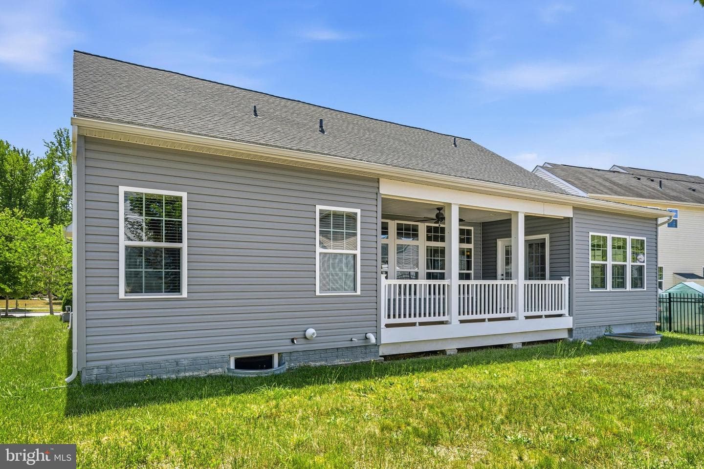 9411 Piaffe Circle photo 27