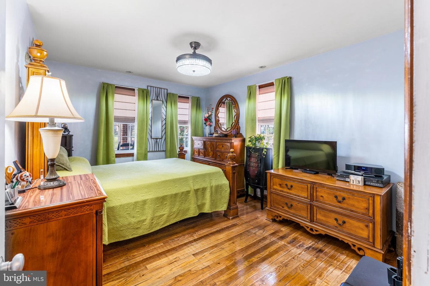 6328 Foster Street photo 14