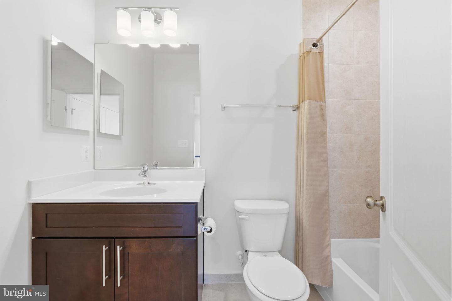 2818 Medstead Lane photo 31