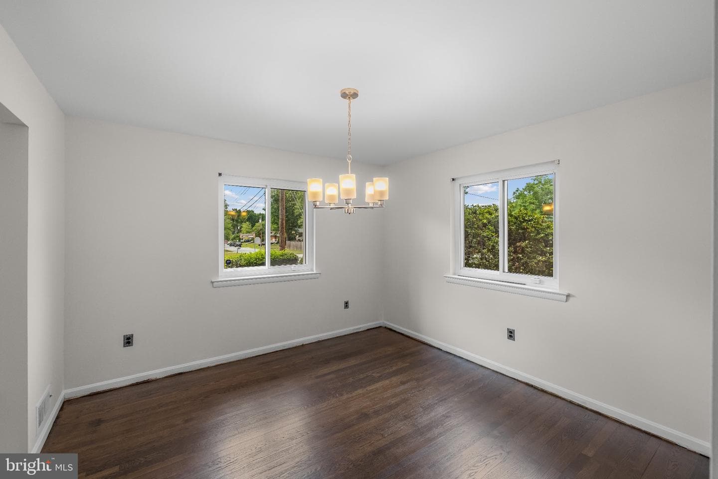 2200 Rosecroft Boulevard photo 23
