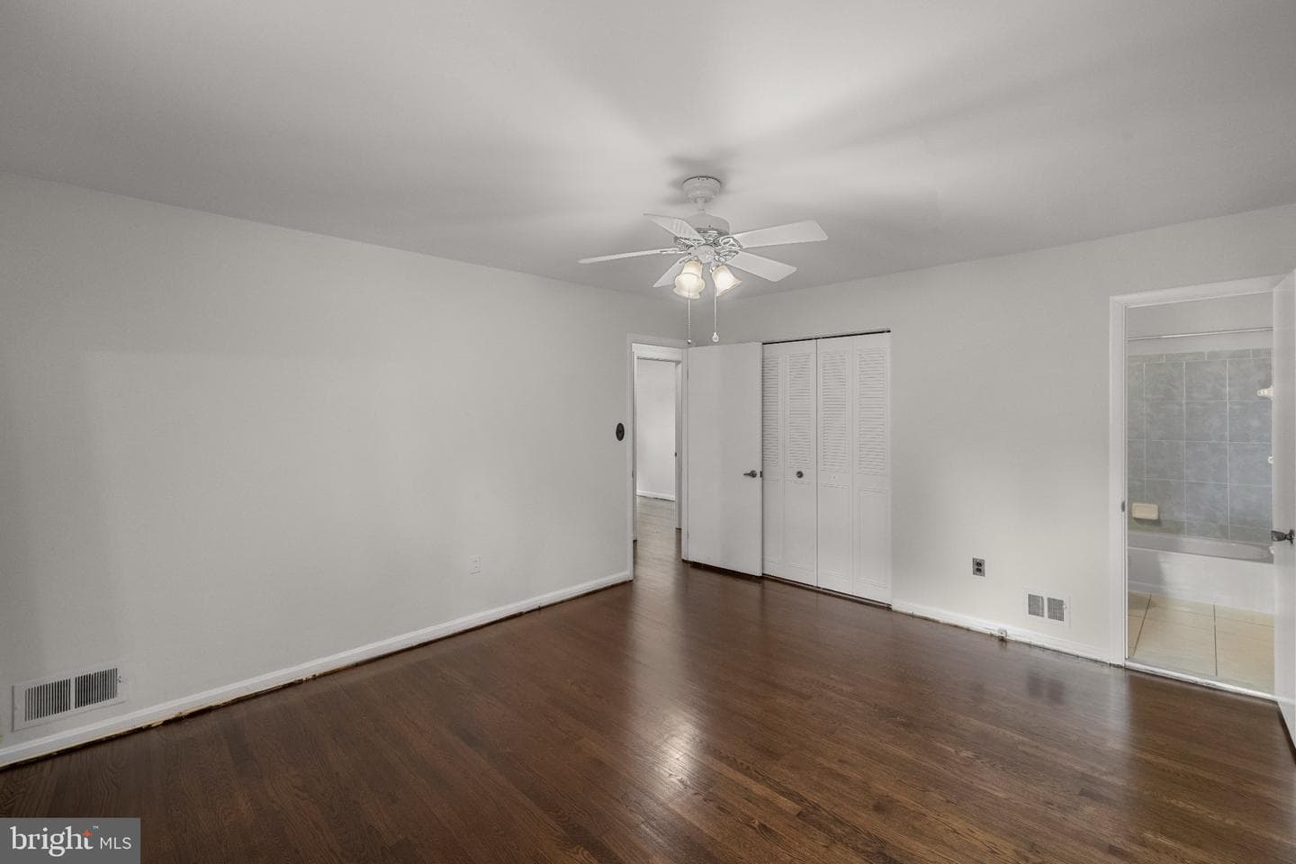 2200 Rosecroft Boulevard photo 42