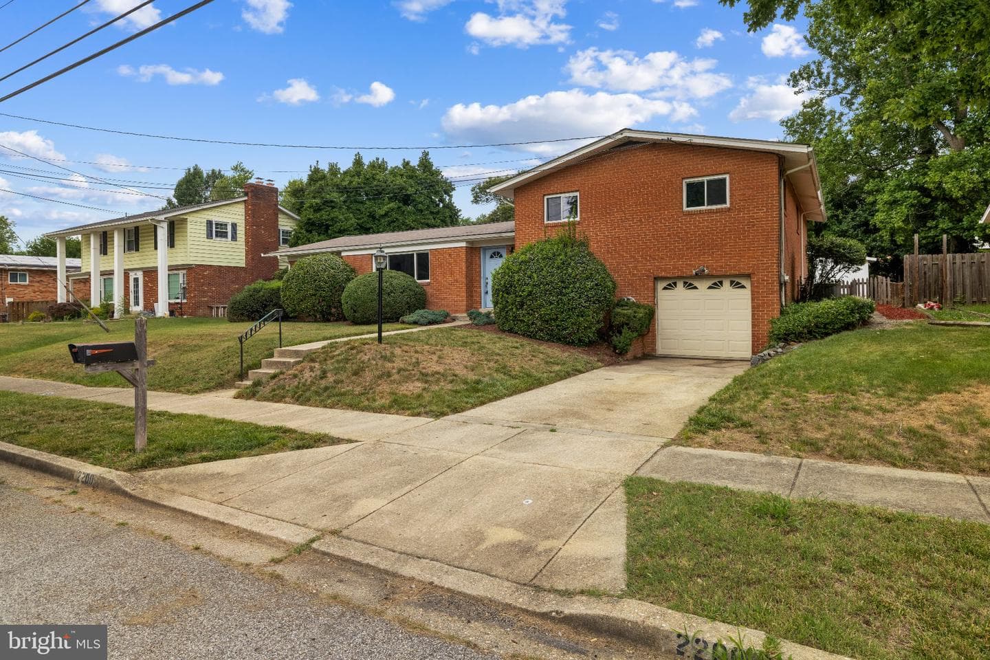 2200 Rosecroft Boulevard photo 49