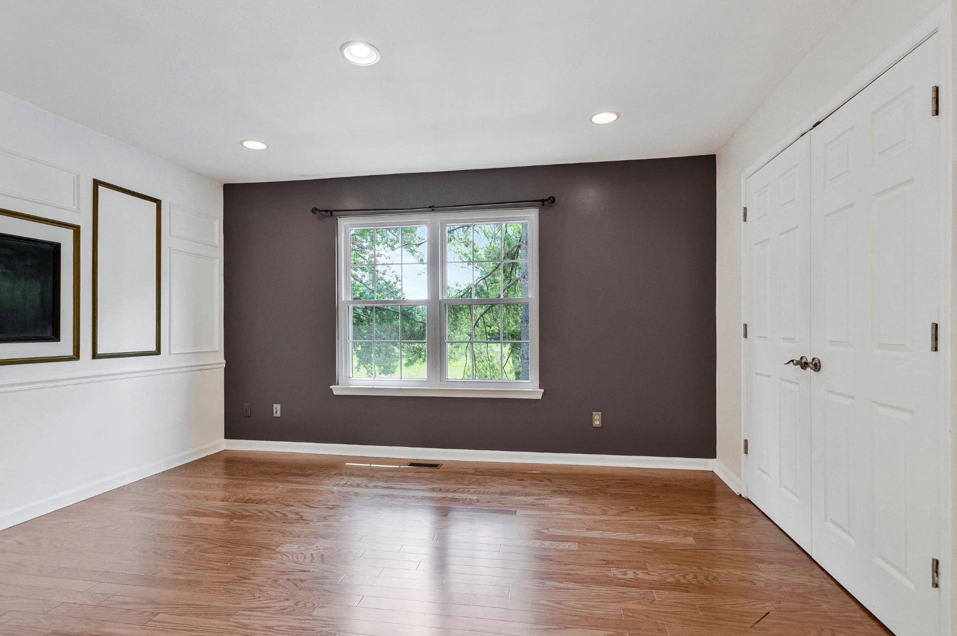 3001 N Dale photo 16
