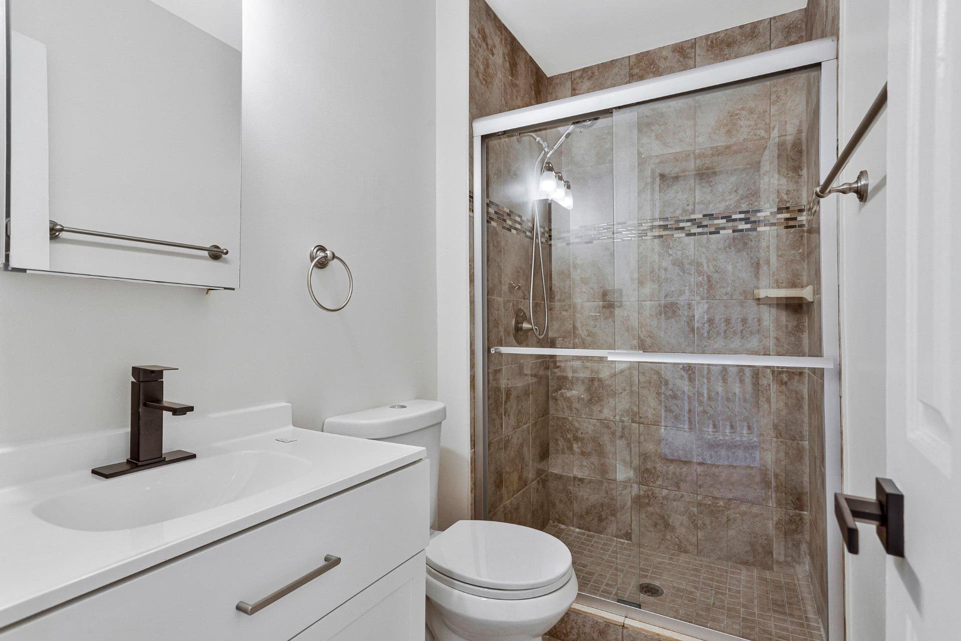 3001 N Dale photo 19