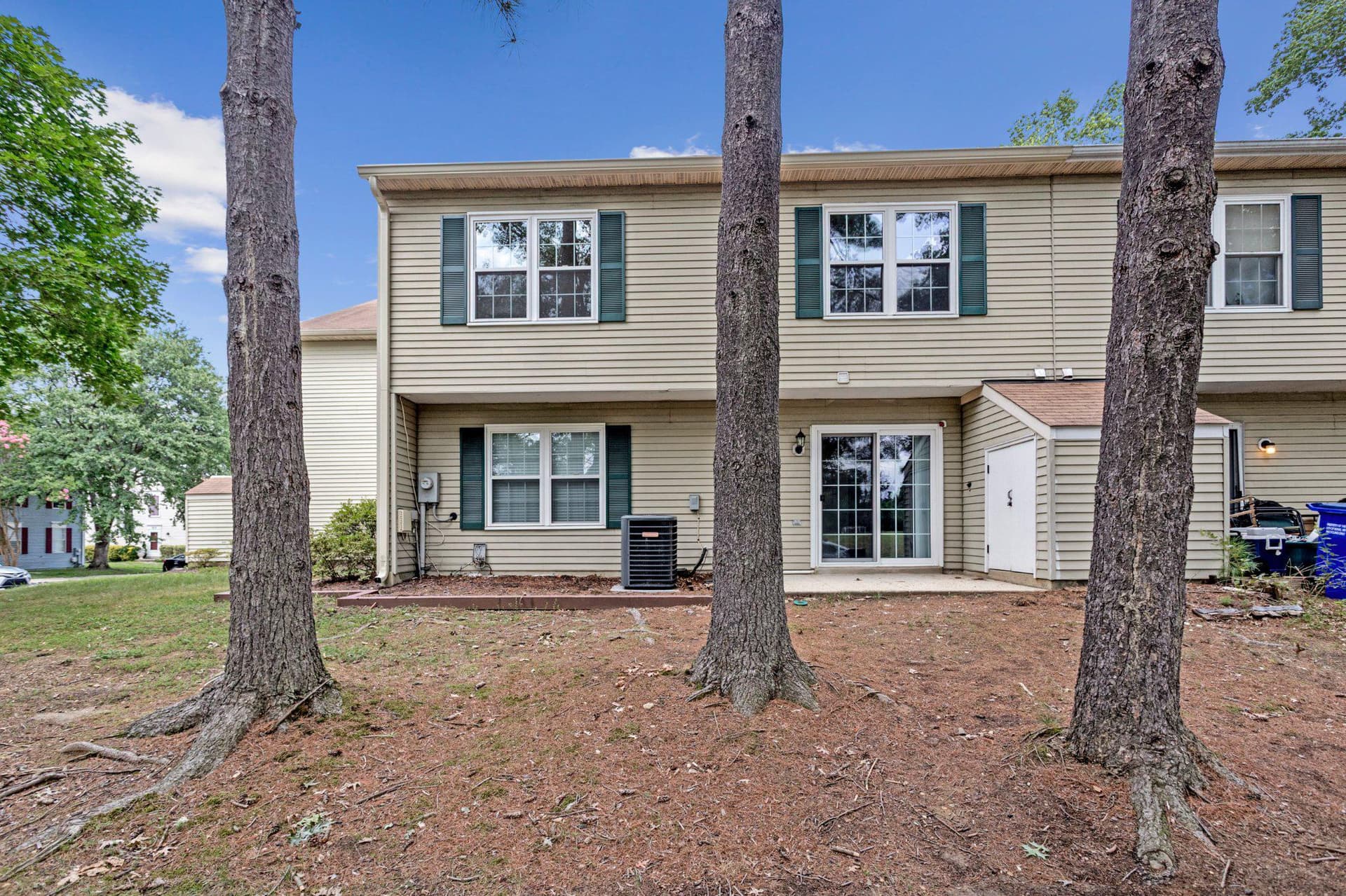 3001 N Dale photo 24