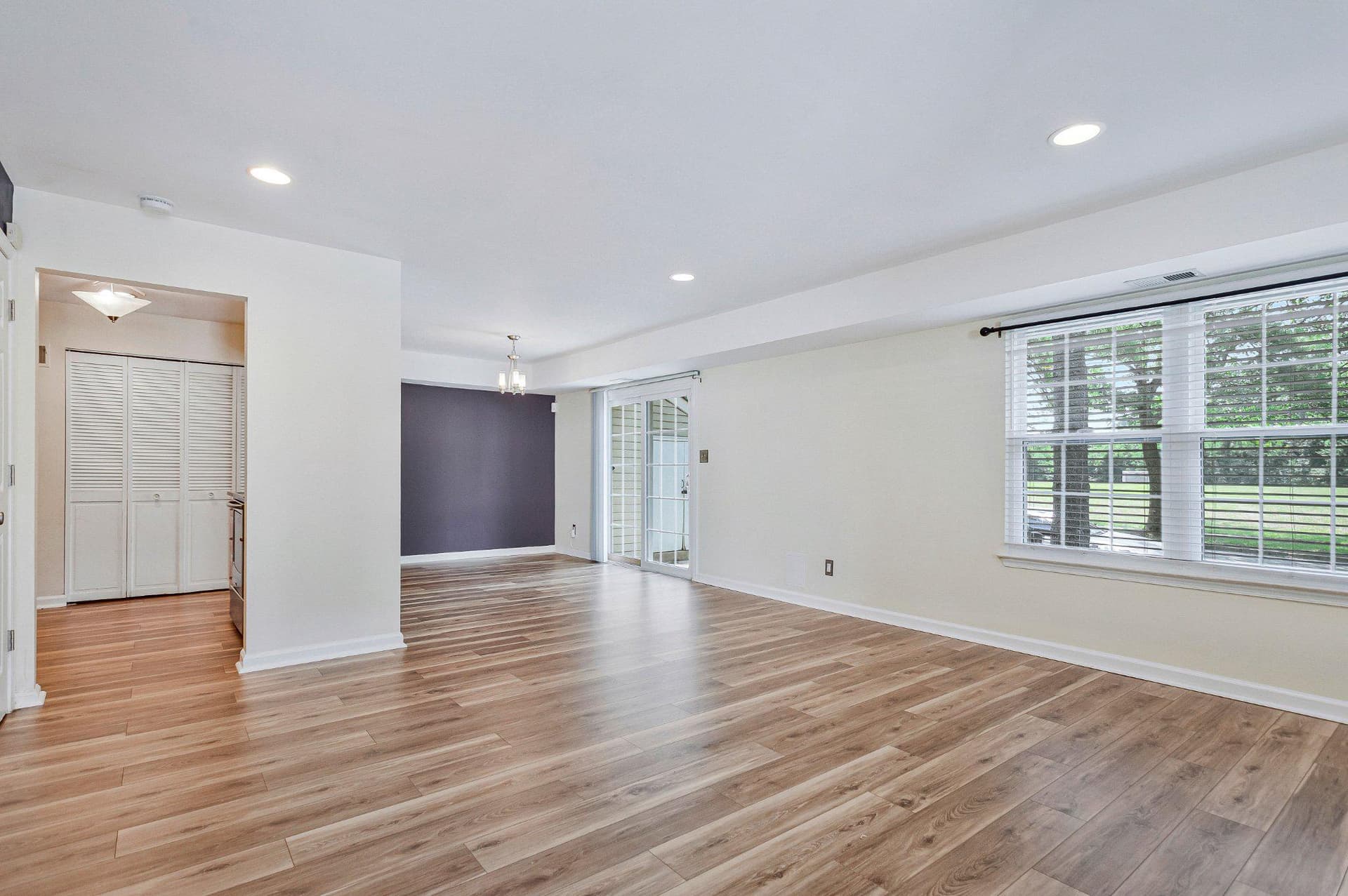 3001 N Dale photo 4