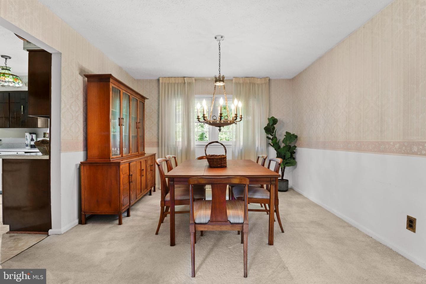 12903 Dauphin Court photo 11