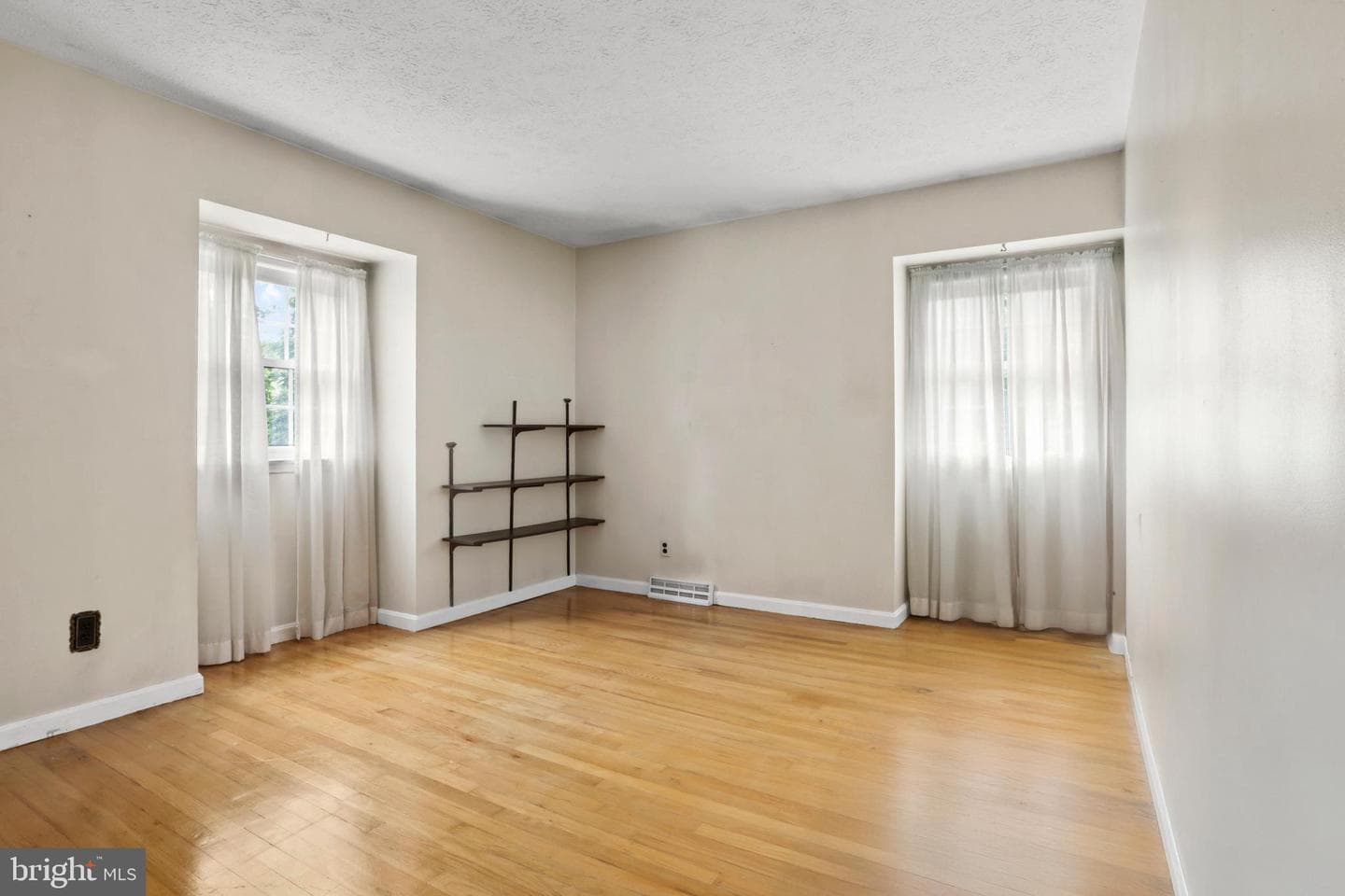 12903 Dauphin Court photo 29