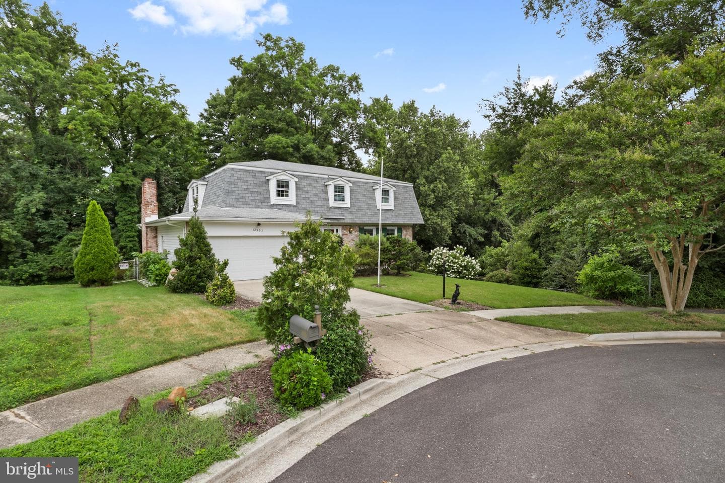 12903 Dauphin Court photo 4