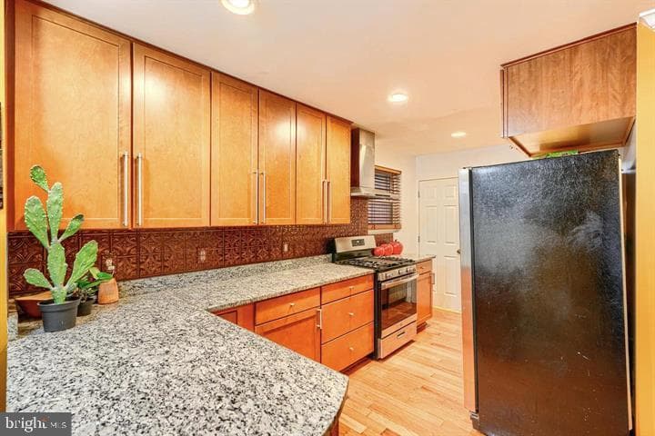 6716 Stockton Lane photo 4
