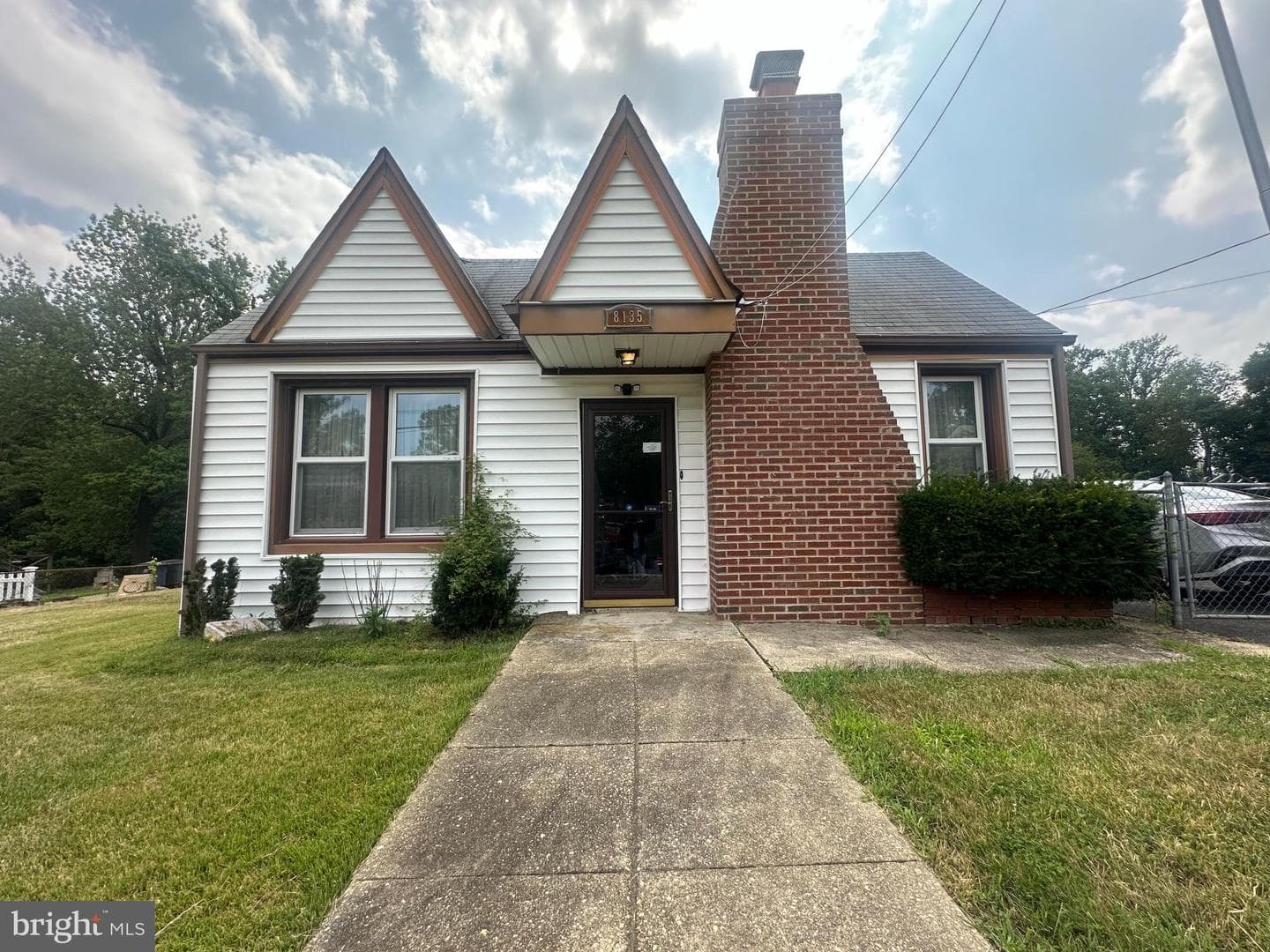 8135 Comet Drive photo 1