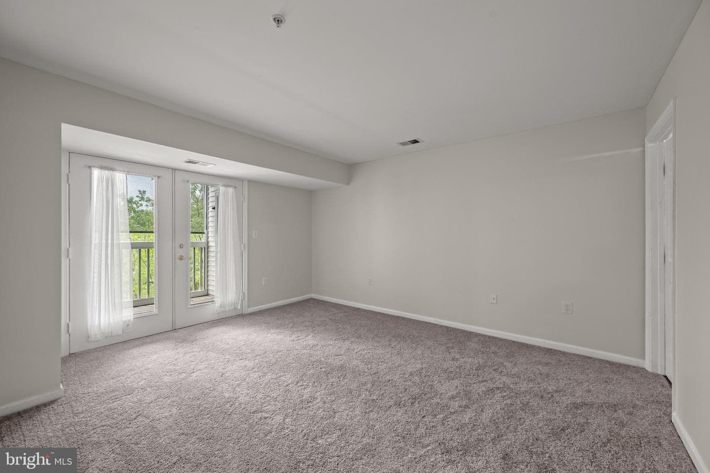 6600 Lake Park Drive #2h photo 12