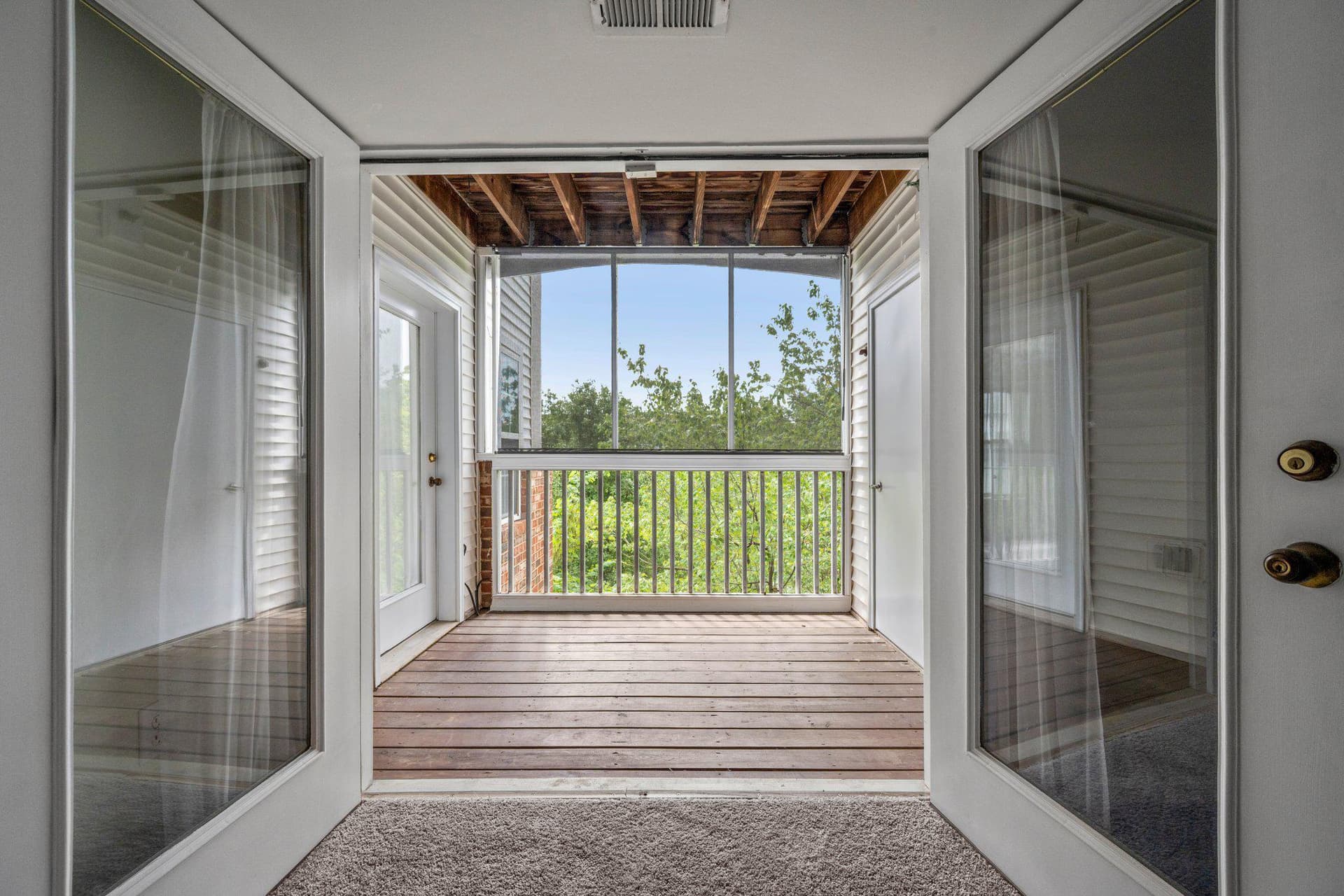 6600 Lake Park Drive #2h photo 14