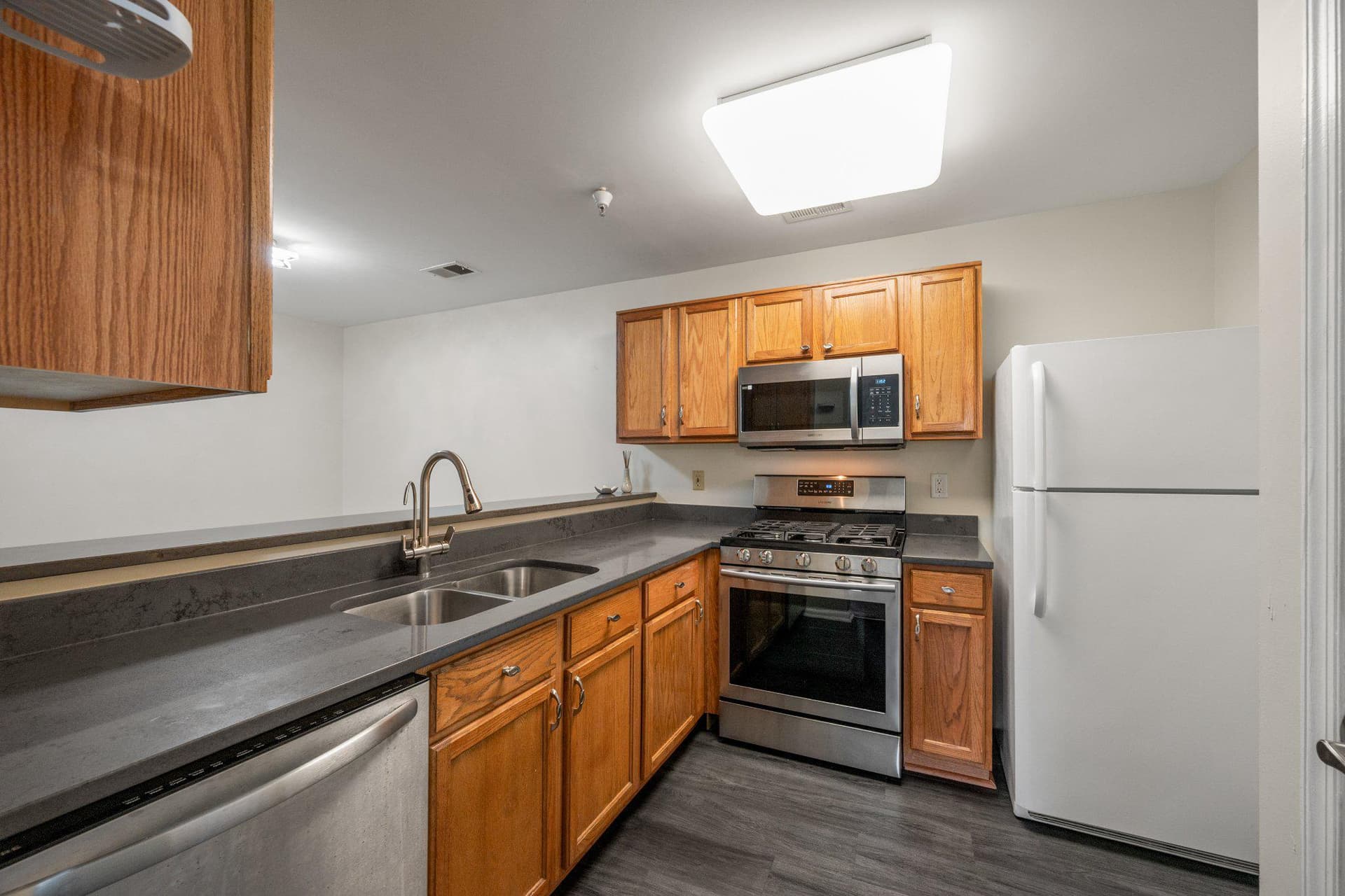 6600 Lake Park Drive #2h photo 17