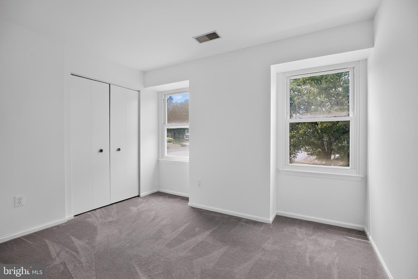 5201 Aldershot Drive photo 22