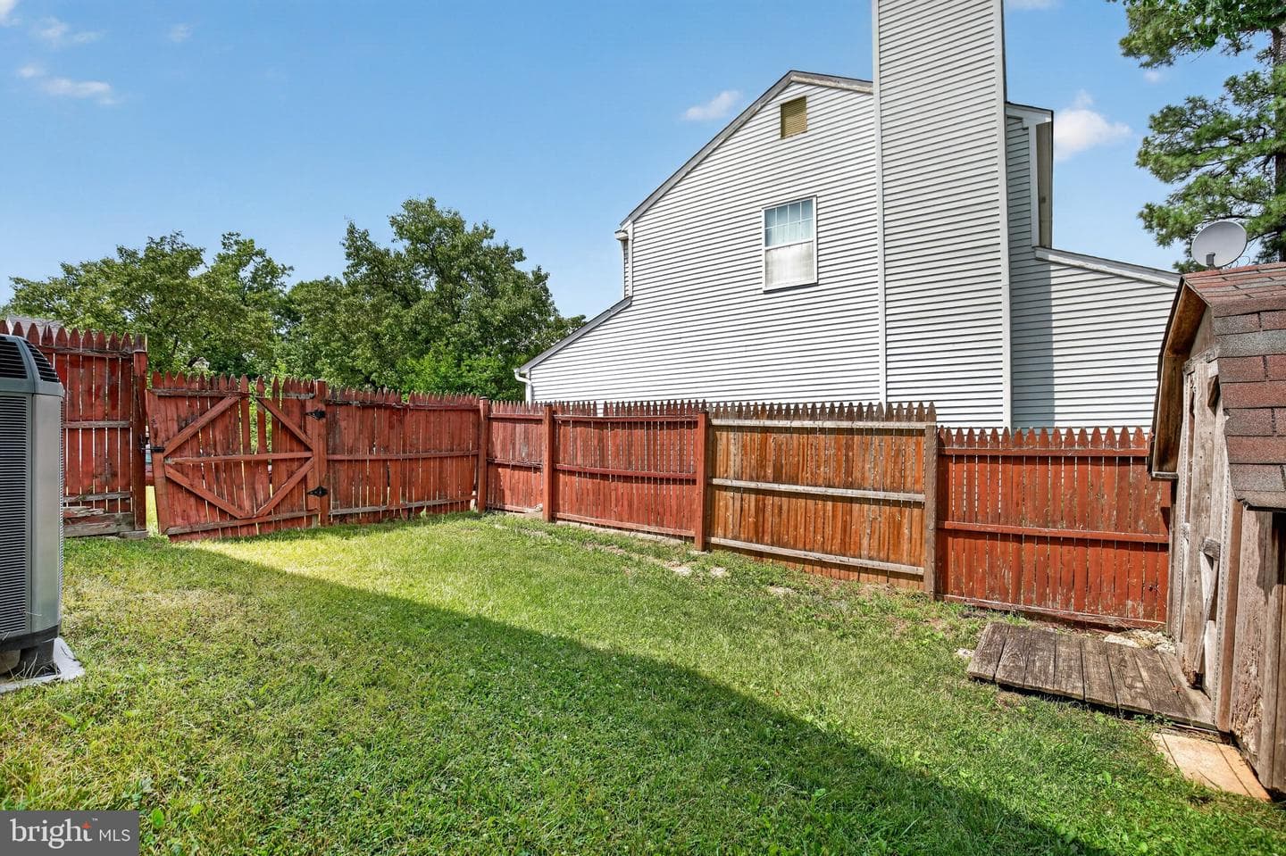 5201 Aldershot Drive photo 31