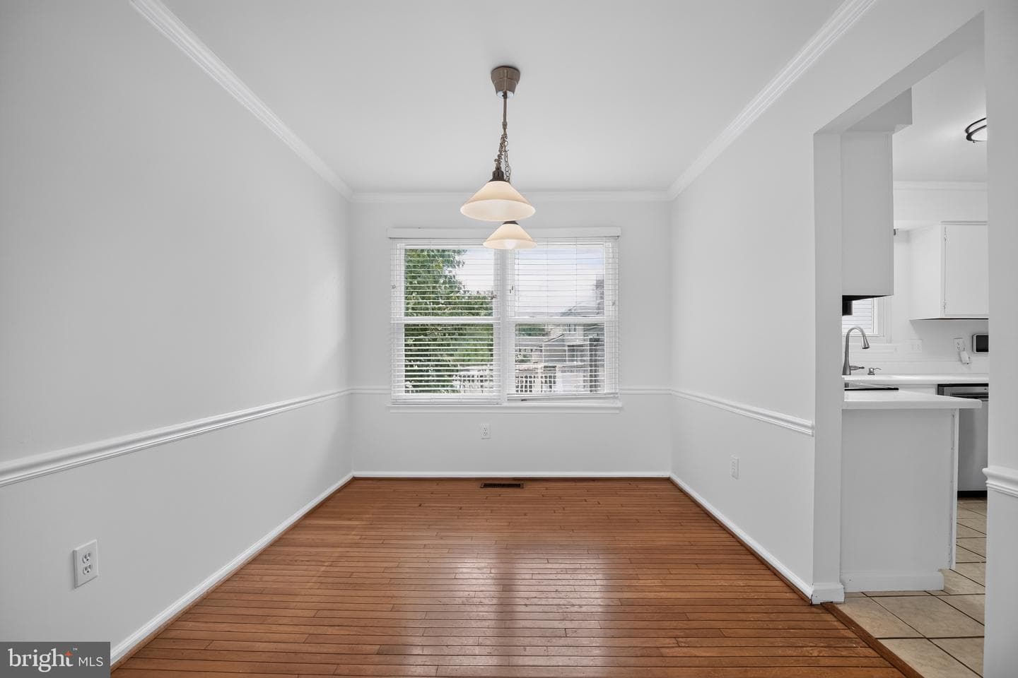 5201 Aldershot Drive photo 5