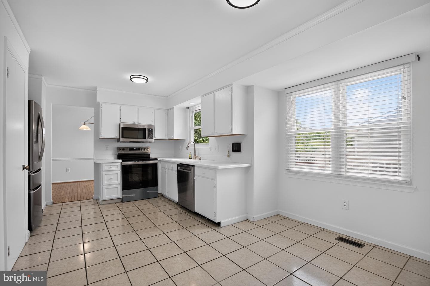 5201 Aldershot Drive photo 6