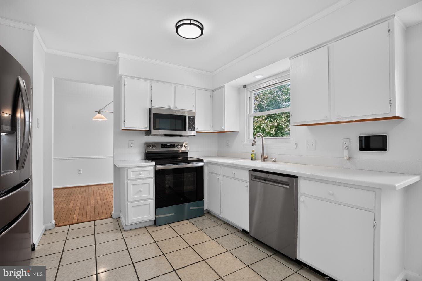 5201 Aldershot Drive photo 7
