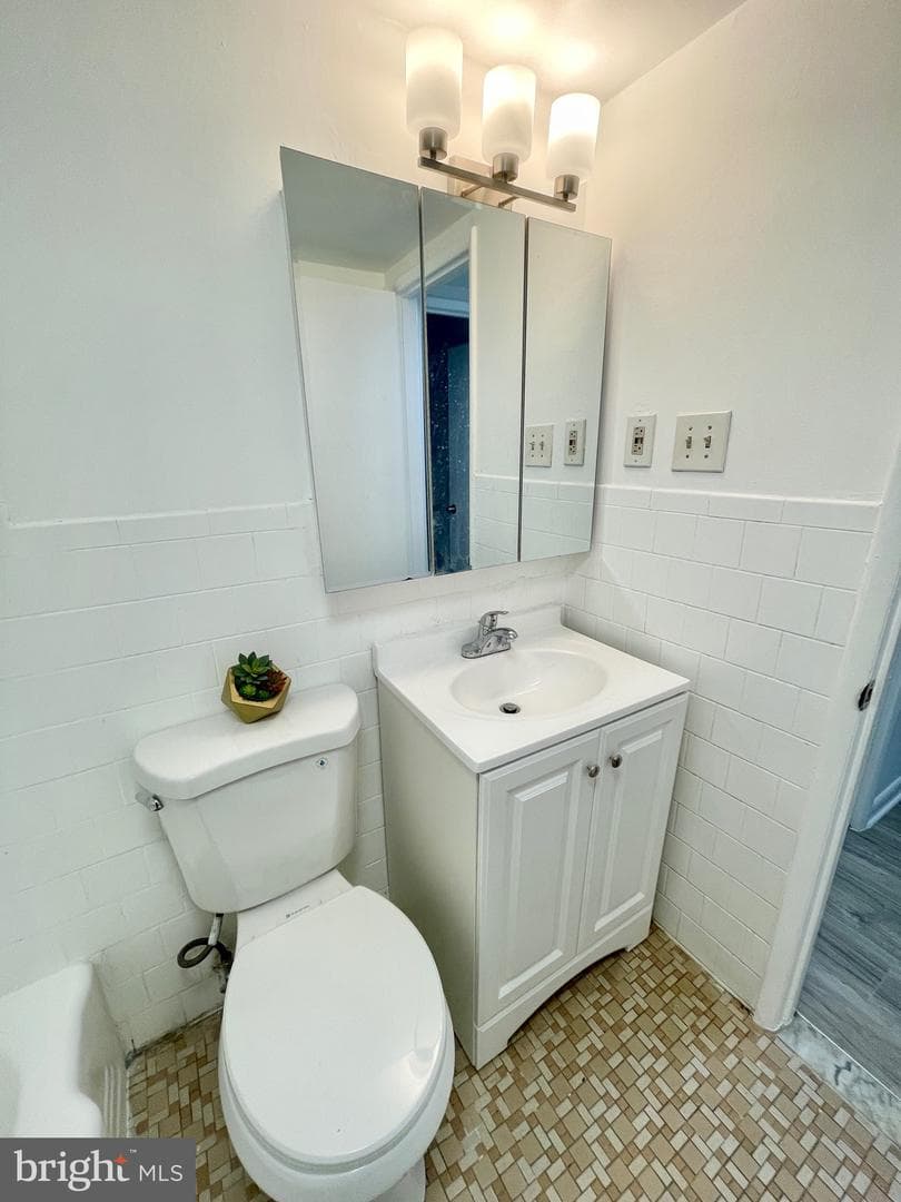 1824 Metzerott Road #203 photo 26