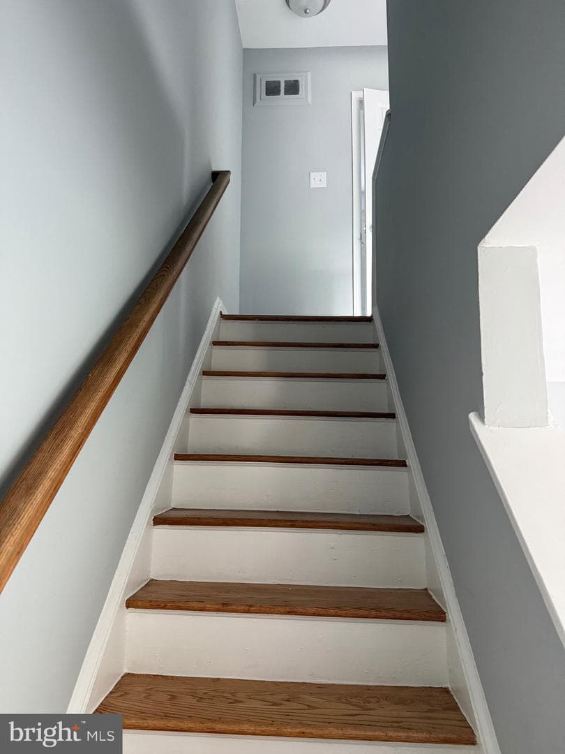 5826 Jamestown Road photo 15