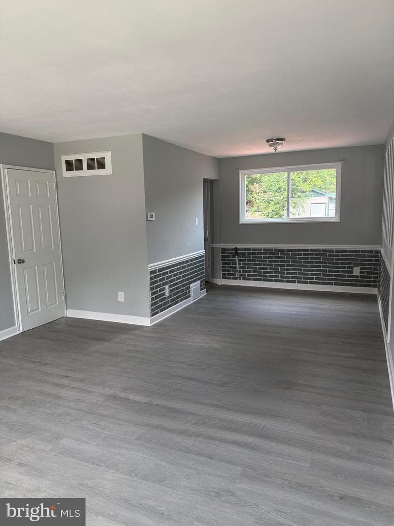 5826 Jamestown Road photo 47