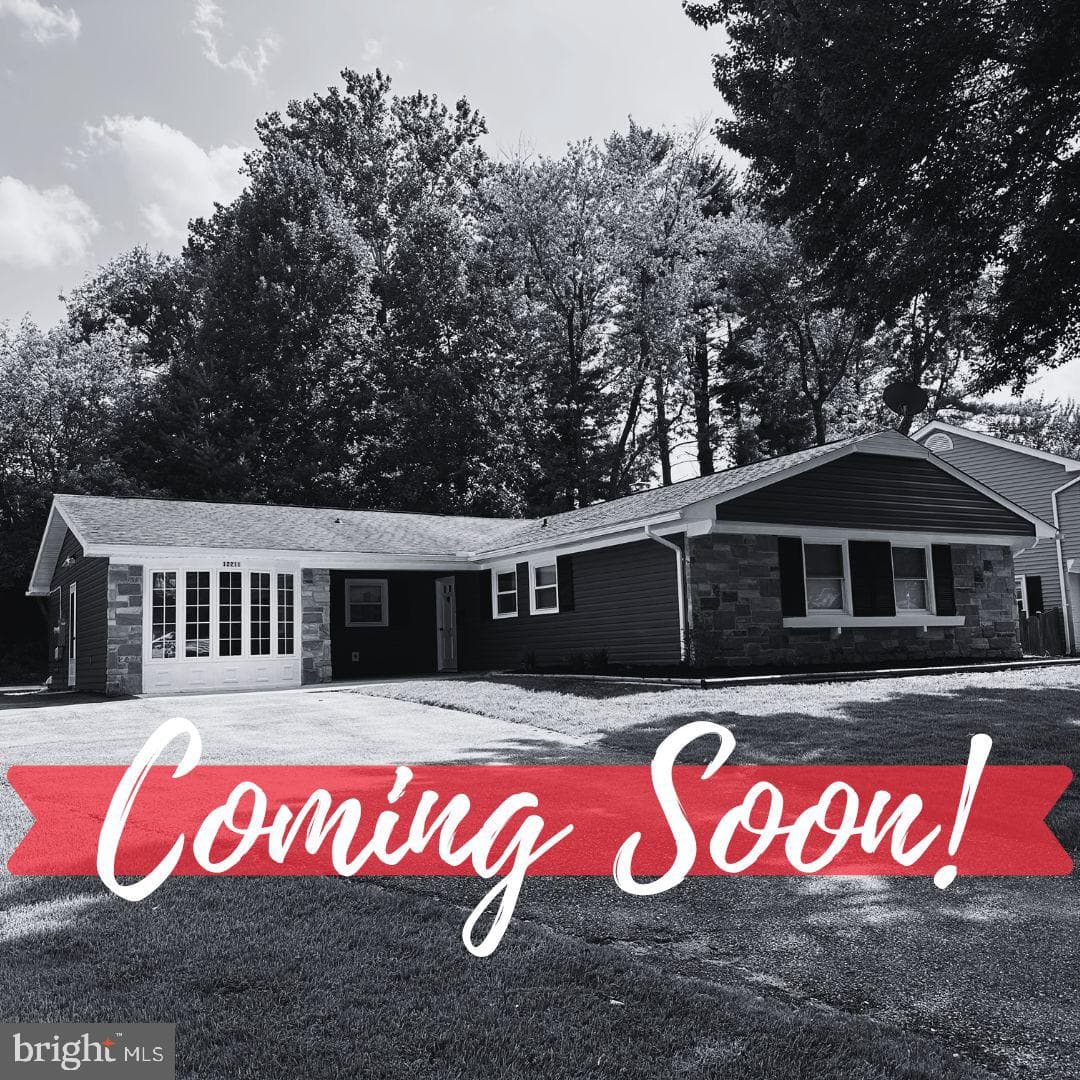 12211 Malin Lane