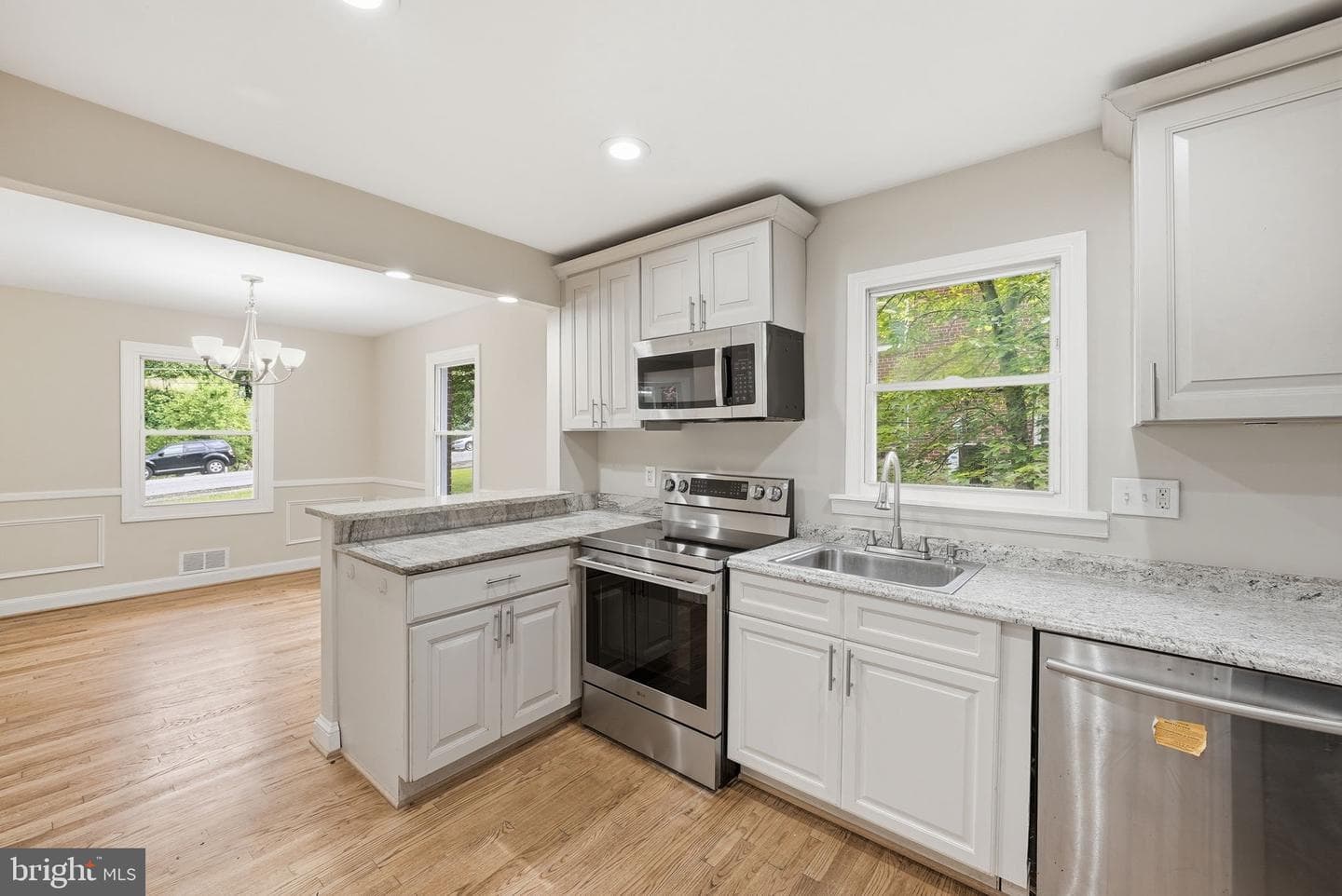 4915 Sharon Road photo 12