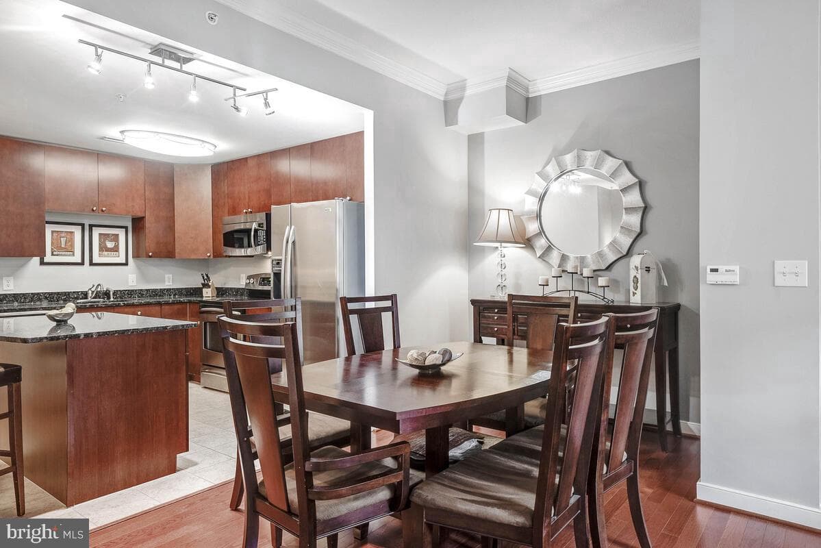 155 Potomac Passage #909 photo 10