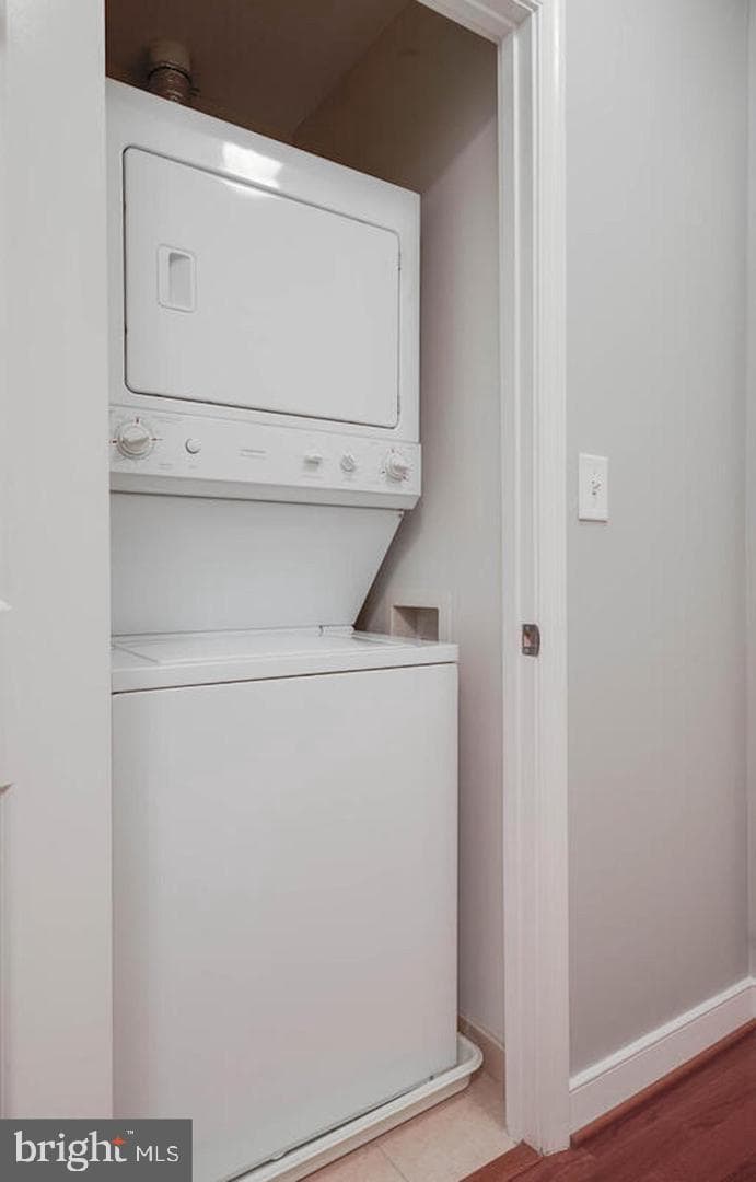 155 Potomac Passage #909 photo 15