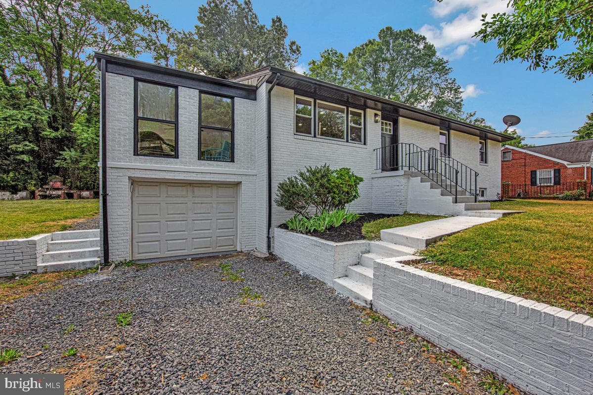 2200 Weber Drive photo 1