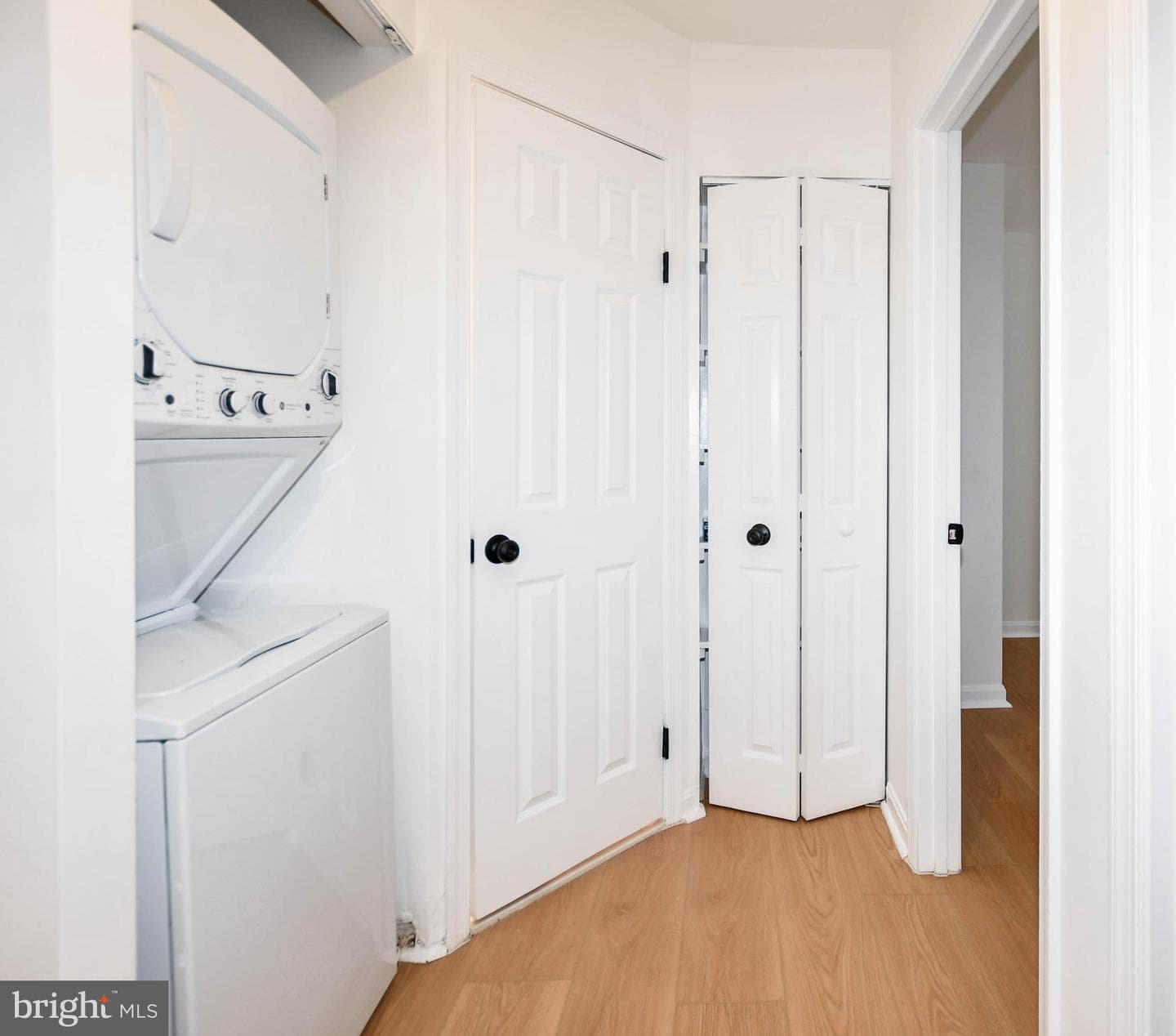1114 Adeline Way photo 17